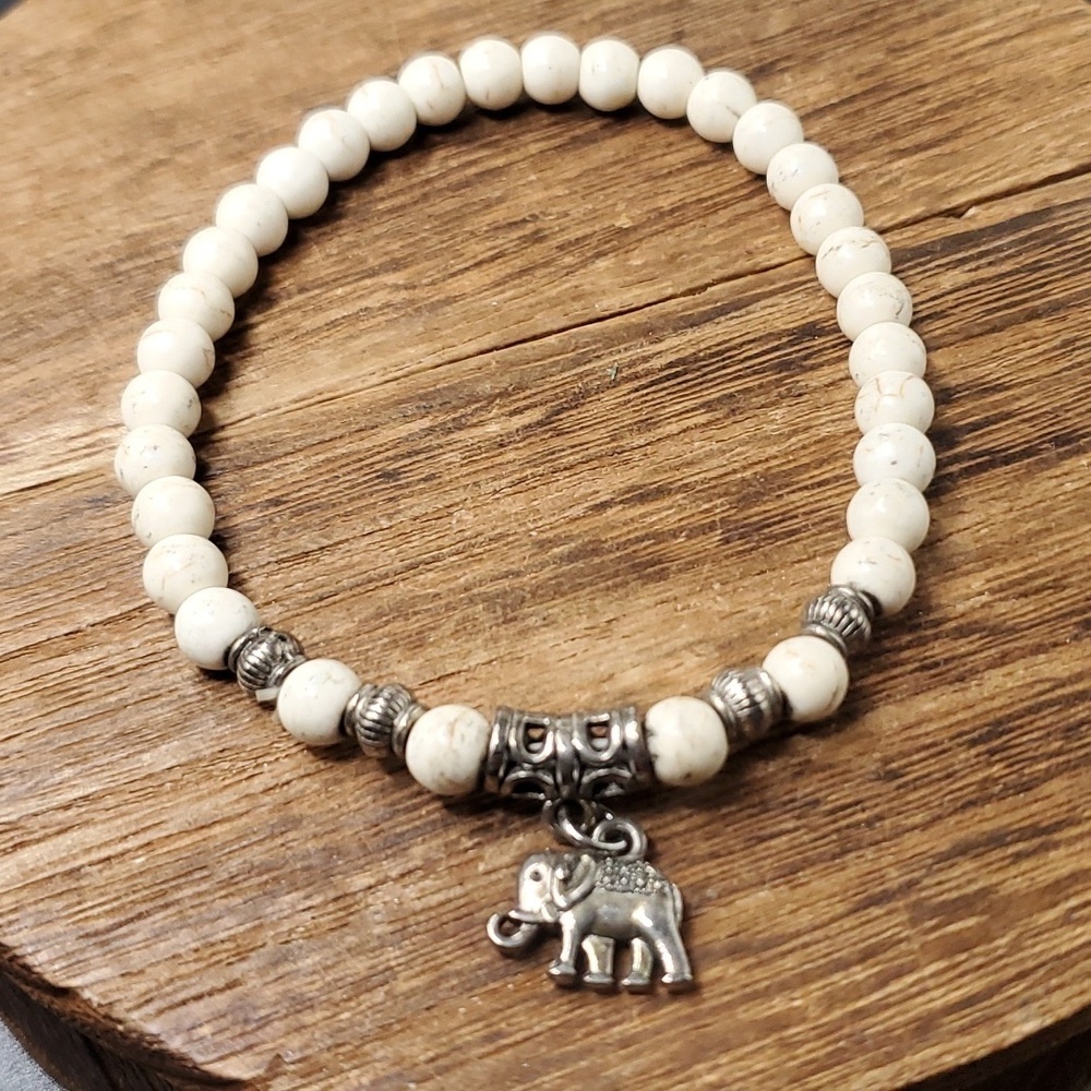 B3206 sterling elephant tribal bracelet cracked howlite